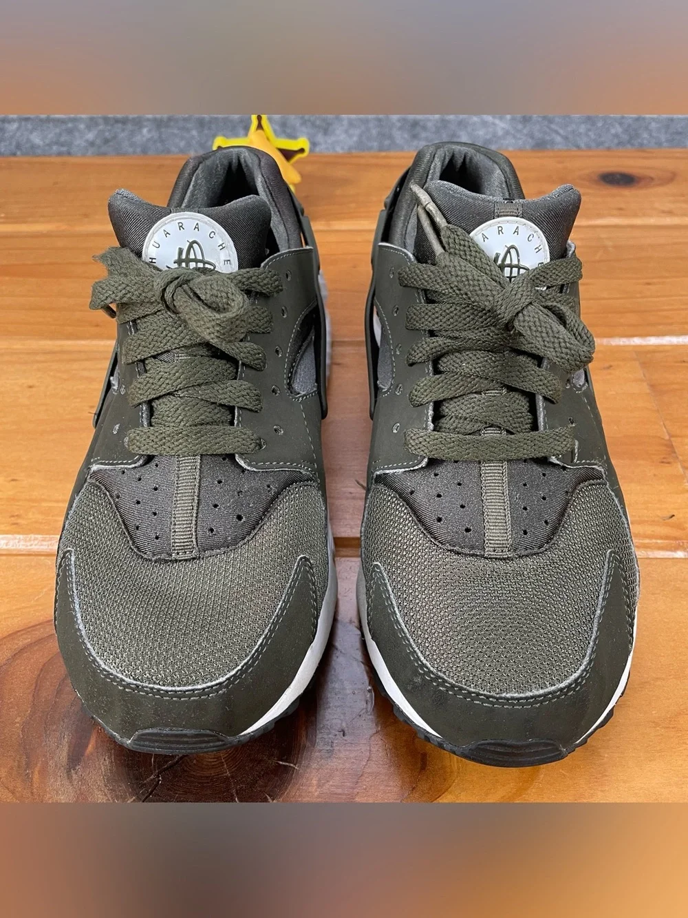 Nike Air Huarache Run Cargo Khaki Green 654275-301 Kids 6.5Y / Womens ~7 to 7.5